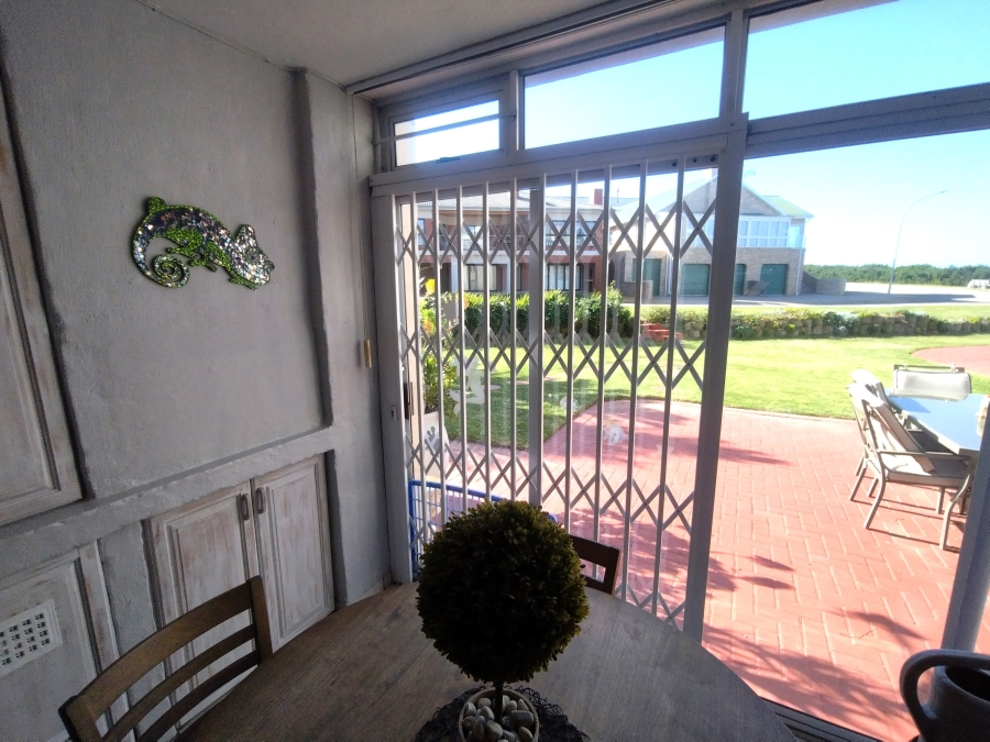 2 Bedroom Property for Sale in Aston Bay Eastern Cape